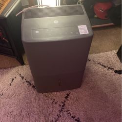 Very Nice Air Conditioning System Also Dehumidifier 