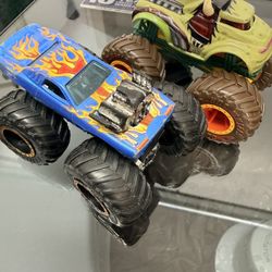 Monster Trucks
