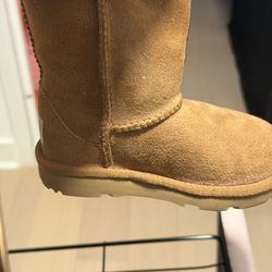 Classic Uggs- Toddler Size 8