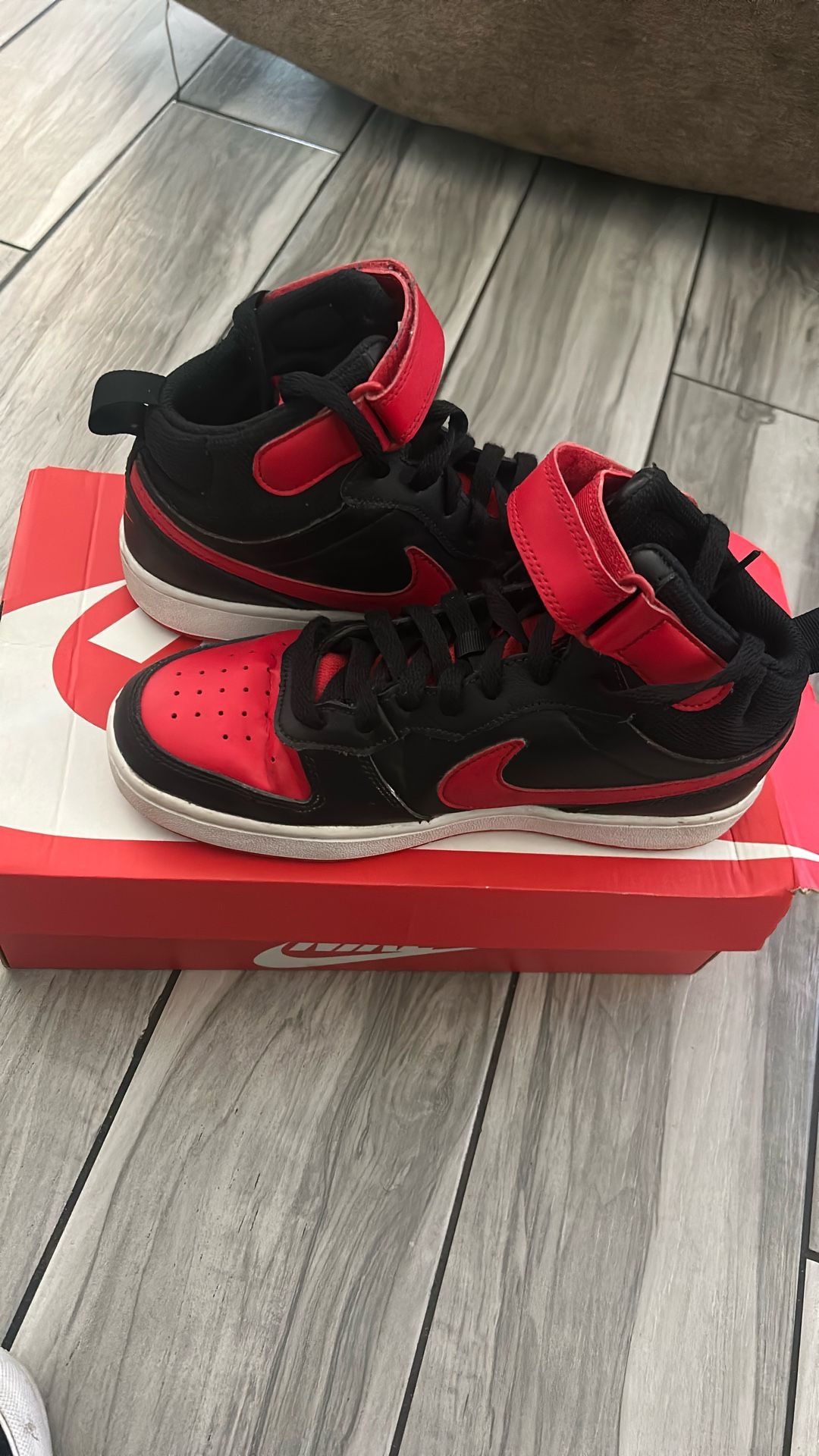 Red Nike