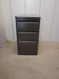 Metal file cabinet $ 50