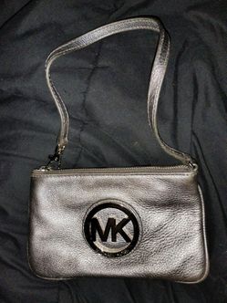 Michael Kors wristlet