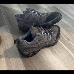 Merrell Women’s Moab3 Waterproof Hiking Shoes