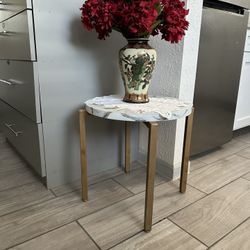 $25 End Table