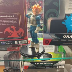 Super Vegeta Figure