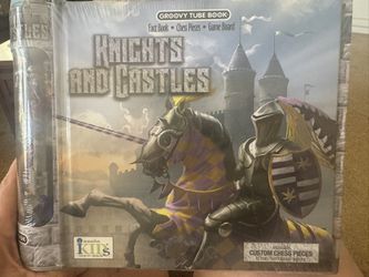 Chess Game (NEW) Knights & Castles Book & Board Game