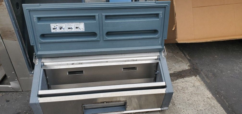 Follet Bin Bottom Door Restaurant & Food service equipment