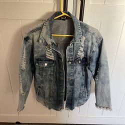 Women’s Distressed Denim Jean Jacket Made By 36.5       Size Medium In Great Shape From Non Smoking Home  