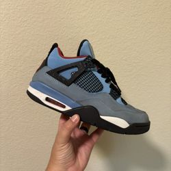 Jordan Retro 4 Travis Scott 