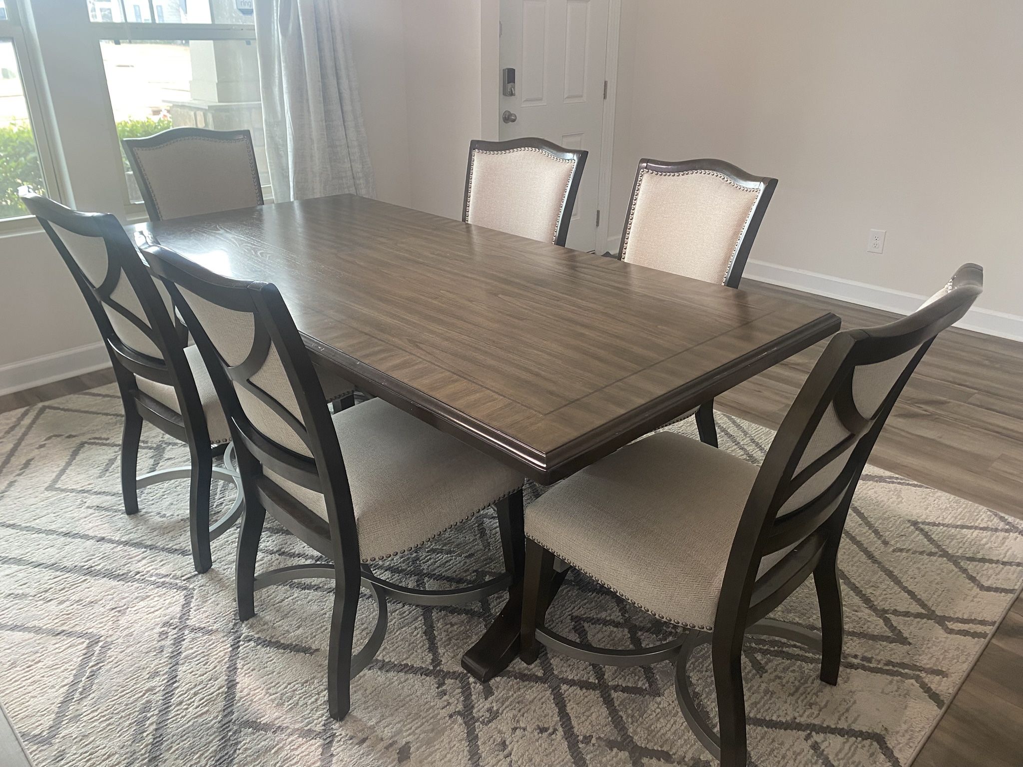 Dining table With Chairs