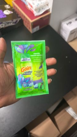 Gain + Odor Defense Scent Booster Sample Packet
