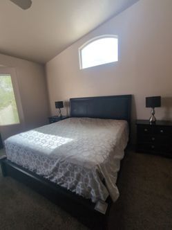 4-Piece Dark Wood Bedroom Set