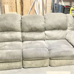 Set Of 2 Reclining Couches,  Can Deliver If needed 