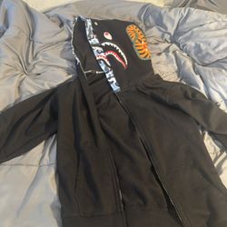 double zipp Camouflage black and baby blue hoodie