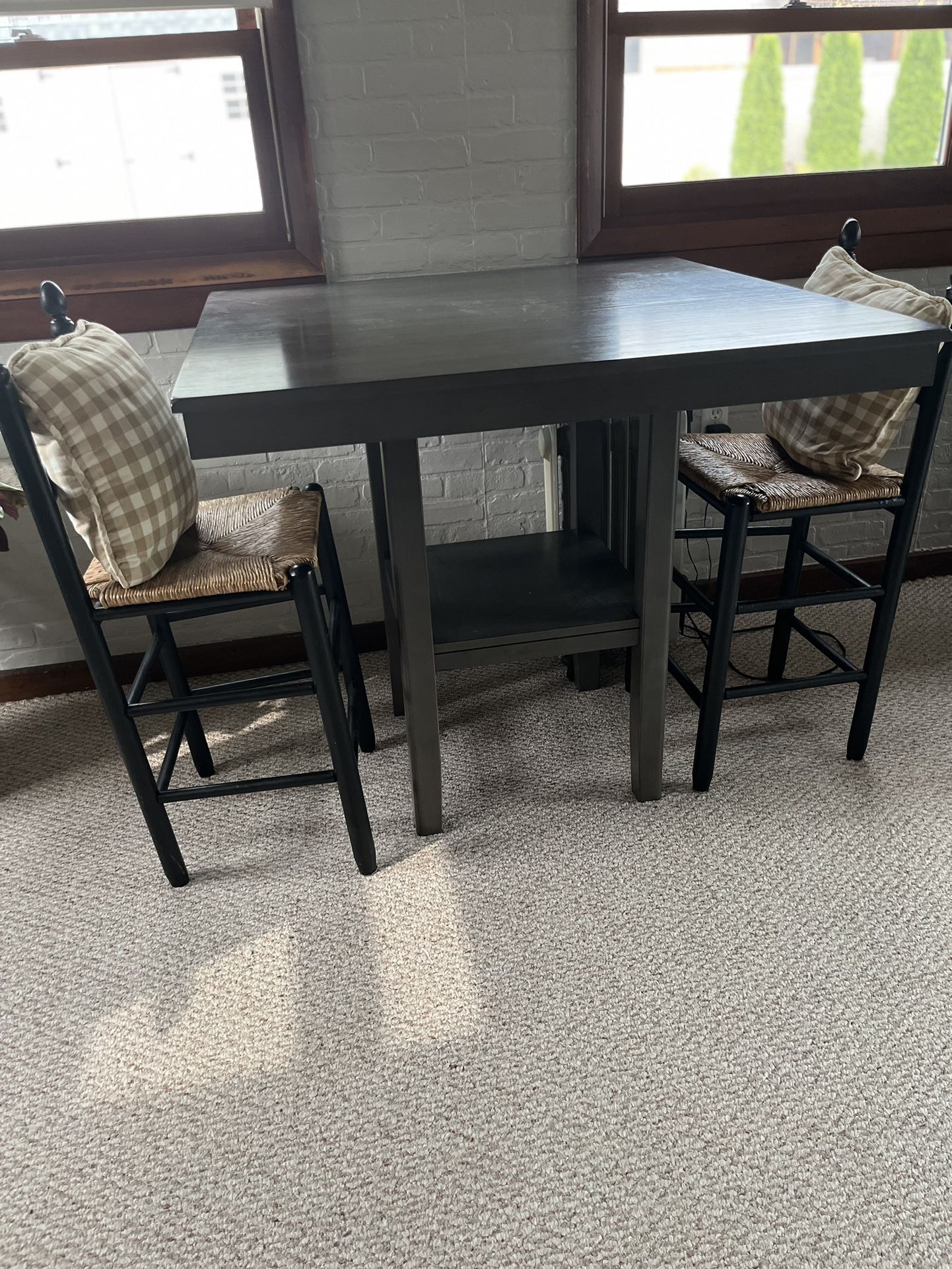 Counter height Dining Table. Good Condition