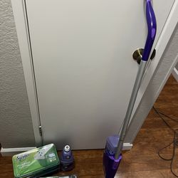 Swiffer Mop In Great Condition 
