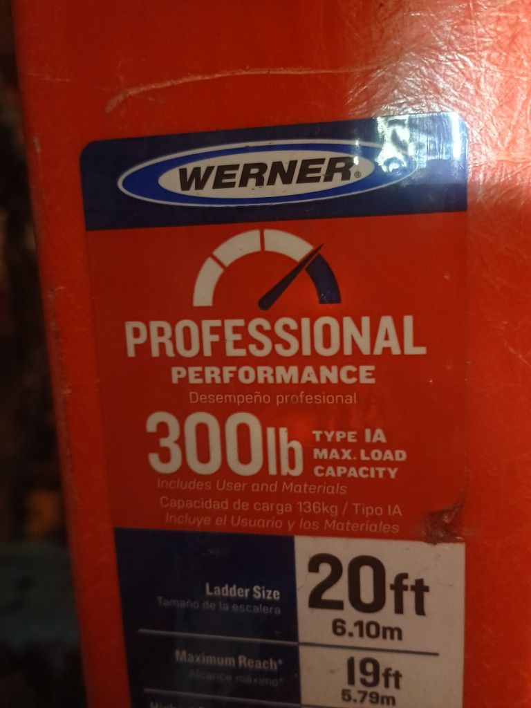 20 Ft Warner Adjustable Ladder