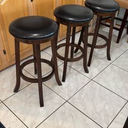3 Counter Height Stools Swivel