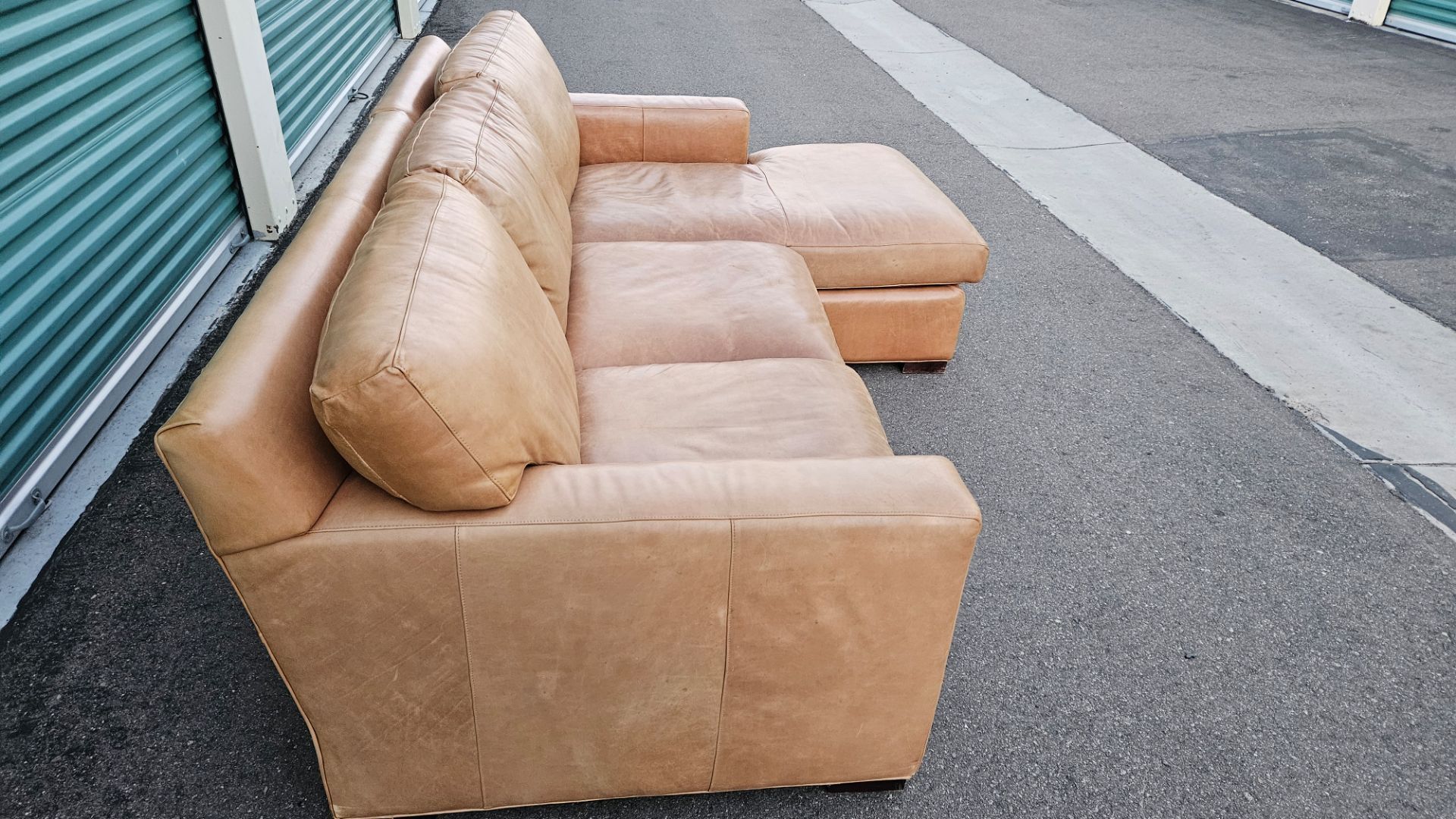 FREE DELIVERY!!! Crate & Barrel "Axis" Leather 2pc SOFA ($5.3K Retail...65% OFF!!!)