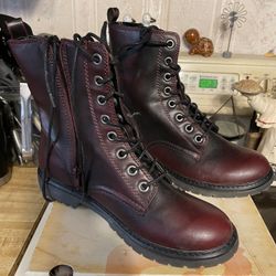 Women’s Sz 10 Mudd Boots Like New Leather Lot Of boots Shoes