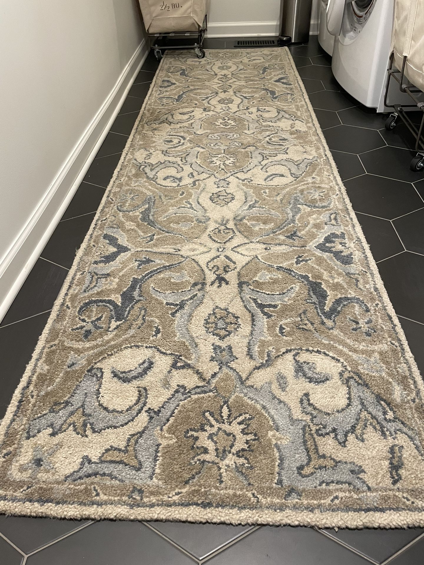 Pottery Barn Runner Rug for Sale in Seattle, WA OfferUp
