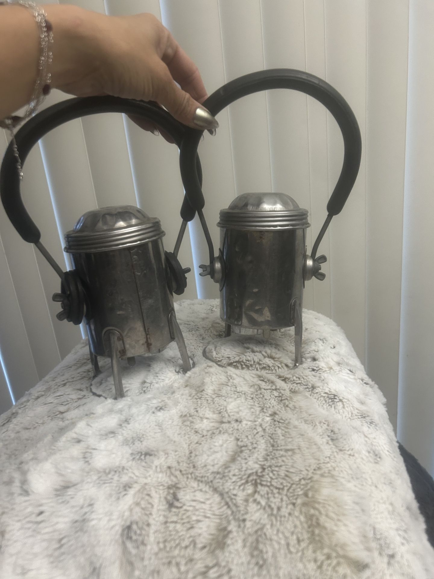 Pair of Conquer Kerosene Lanterns