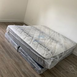 King mattress pillow top and box spring set (2pc - brand new) 