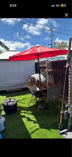 Free table and chairs