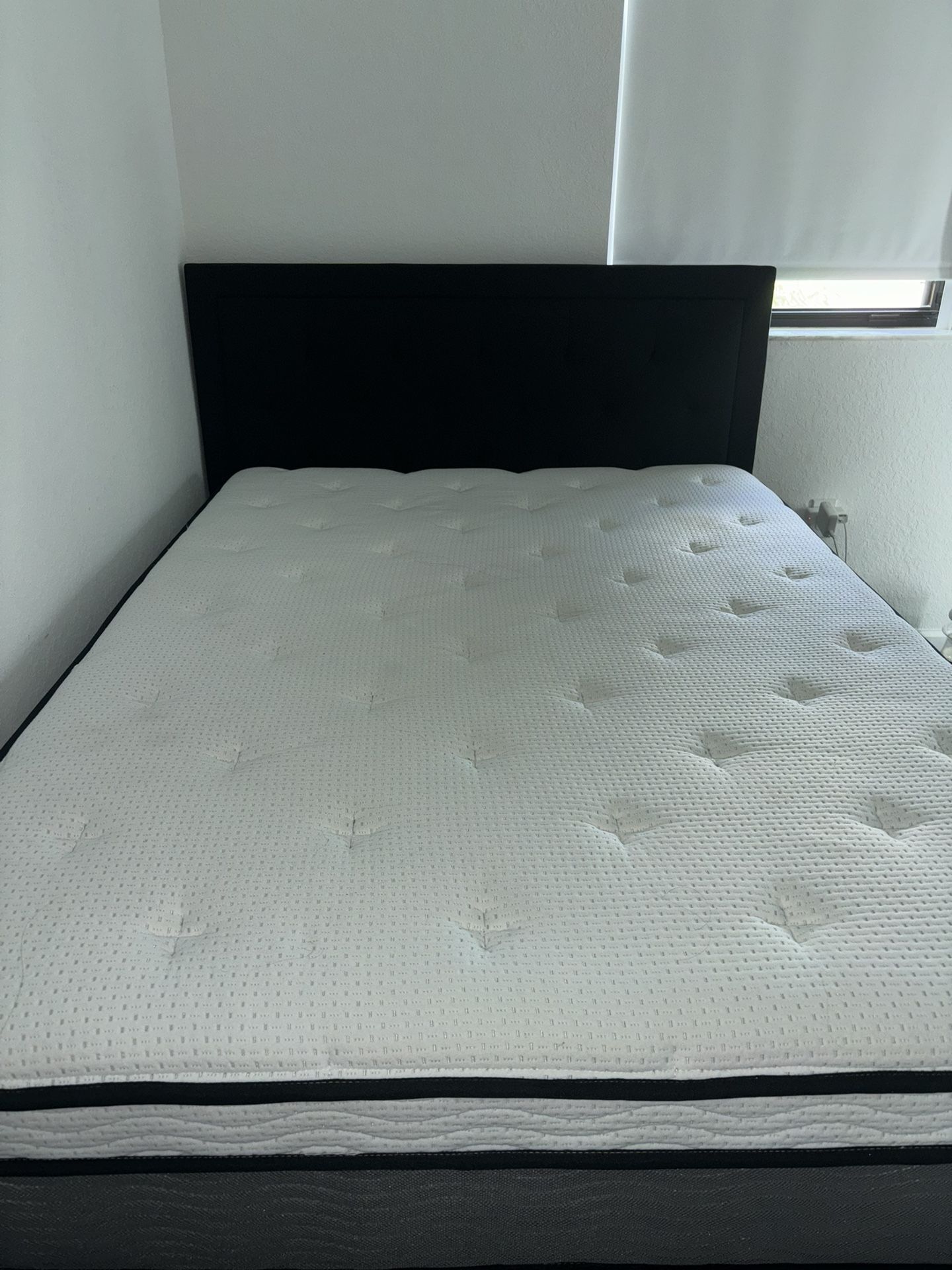 Full Size Bed