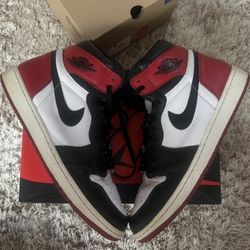 2016 Jordan 1 Black toes size 12 