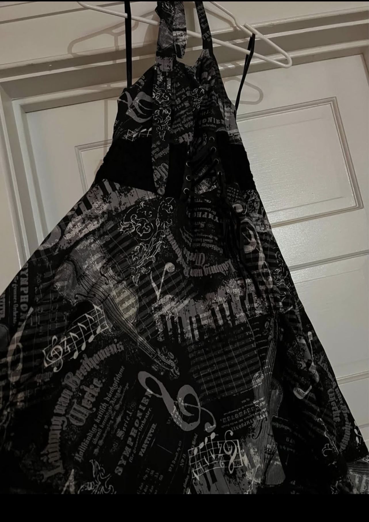 Gently used (like New) X-Large Teens or women’s dress, Black and White with Musical Notes