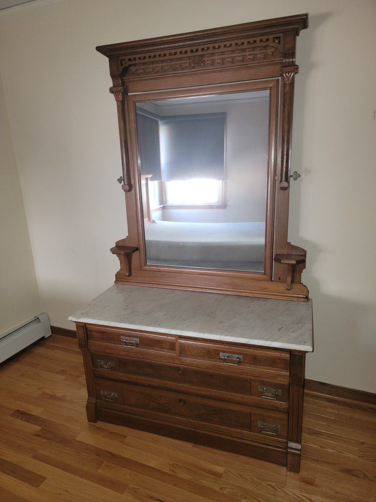 Antique Dresser W / Mirror 