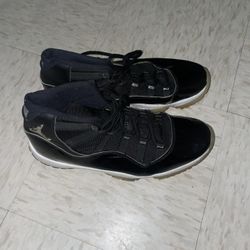 Jordan 11s