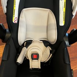 Britax Car Seat W/base