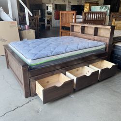 Full Bed W 3 Drawers And Mattress