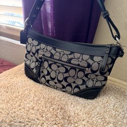 Coach Black Signature Crossbody & Shoulder Bag – Excellent Condition