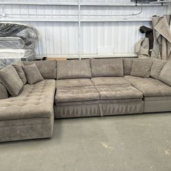 U-Shape Sectional With pullout Trundle