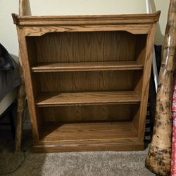 📚 Solid Wood Bookshelf