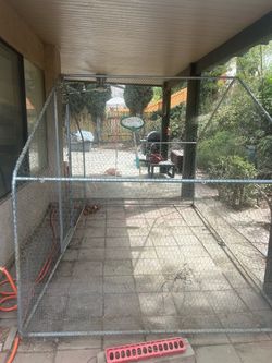 Chicken coop - must disassemble today and take it