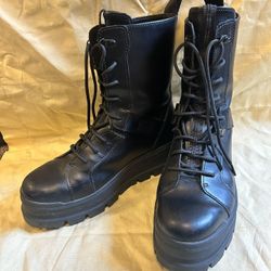 UGG Combat Boots Ladies 9