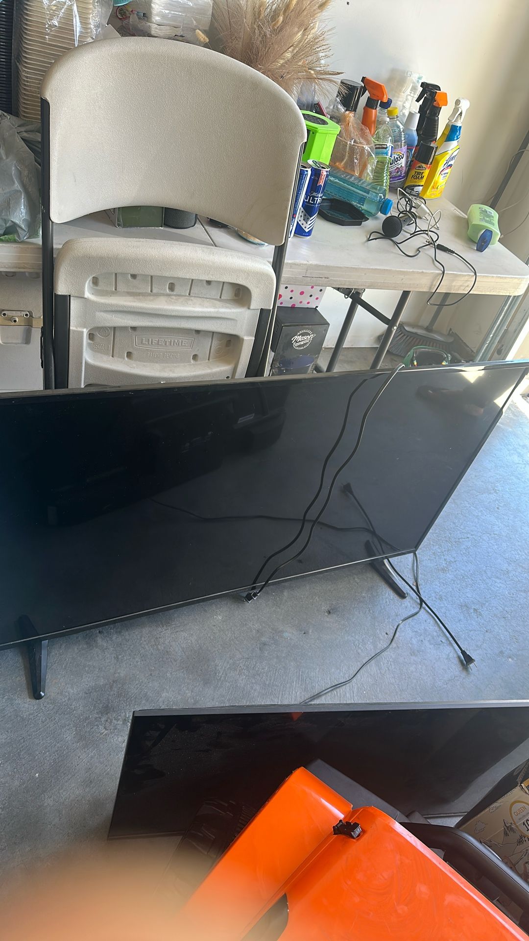 Insignia 48 In TV
