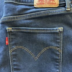 Women’s Levi Size 30