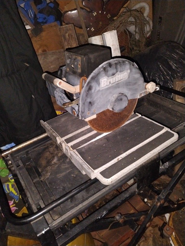 Brutus Professional Tile Saw