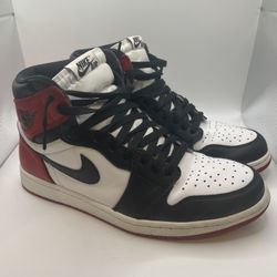 Air Jordan 1 Retro High OG ‘Black Toe’ - Size 11