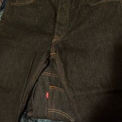 Charcoal Levi’s 501s