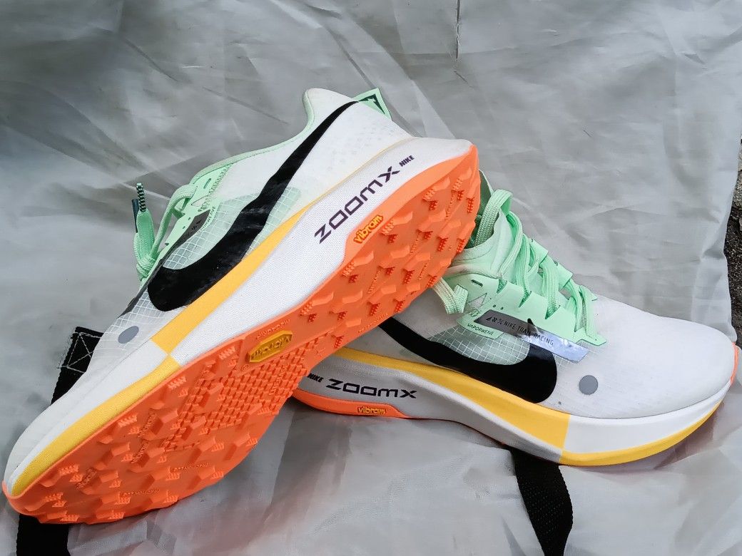 Brand new Nike Zoom X trail running