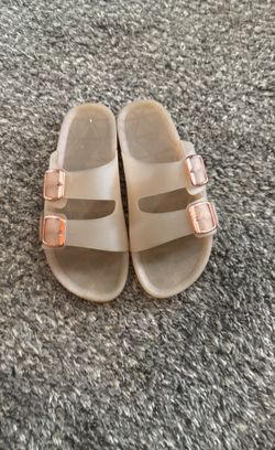 Chinese Laundry Women's Jaylen Jelly Slide Sandal