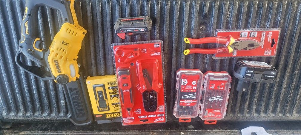 milwaukee/dewalt ?bulk buy