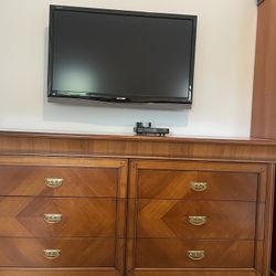 Wooden bedroom dresser 