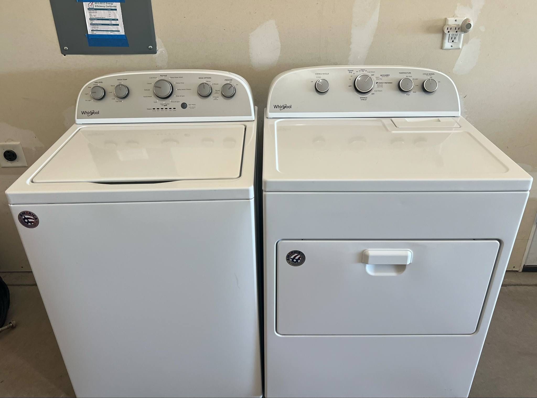Whirlpool Washer and Dryer (delivery available)